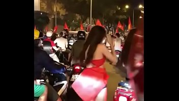 Căng đé_t với em hot girl saigon nay....